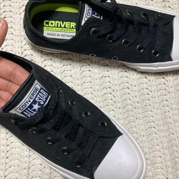 Converse All Star| Chuck Taylor 2 youth kids classic low top sneakers NWOT - Picture 4 of 14